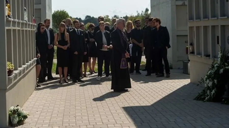 Image 12