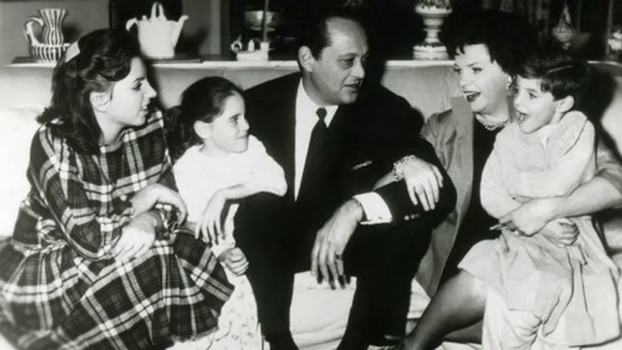 Медиа изображение