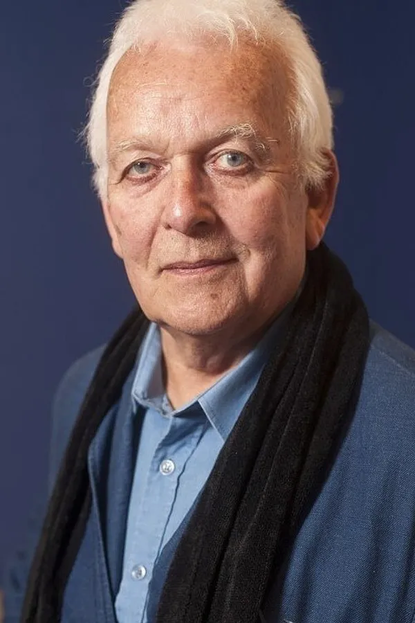 Аватар персоны Andrew Davies