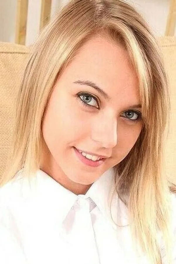 Аватар персоны Chloey Toy