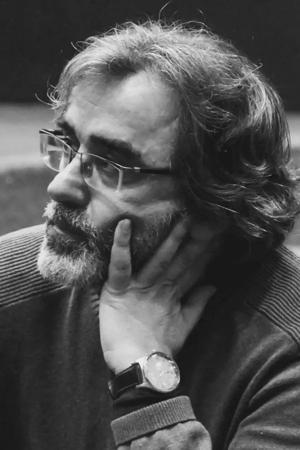 Dimitris Koutsiambasakos