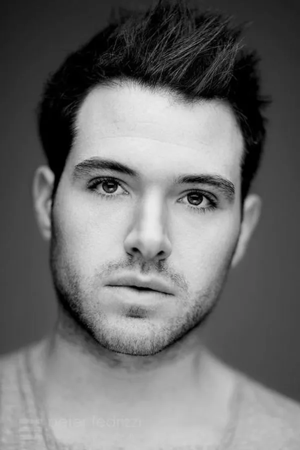 Аватар персоны Emmett Hughes