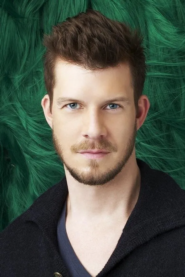 Аватар персоны Eric Mabius