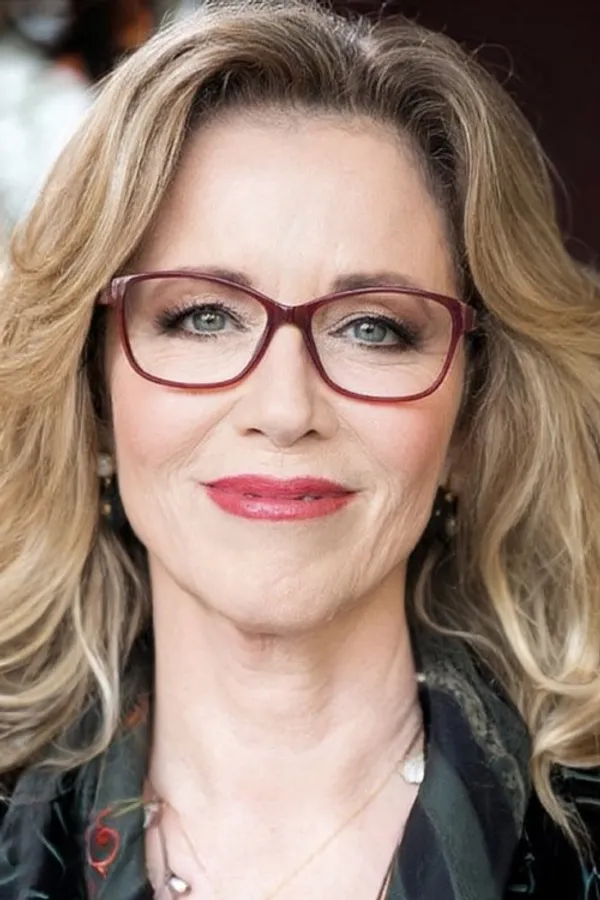 Аватар персоны Joan Sweeny