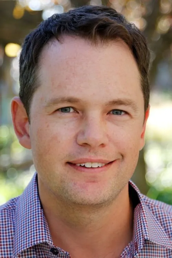 Jonathan Hayes