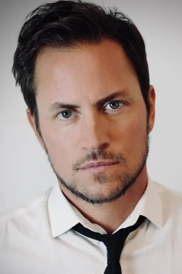 Аватар персоны Justin Zachary