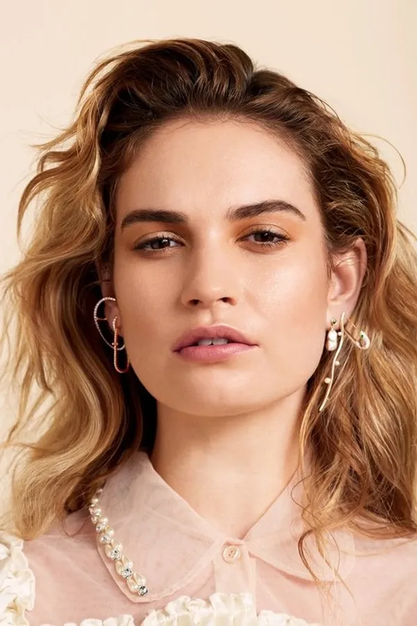 Аватар персоны Lily James
