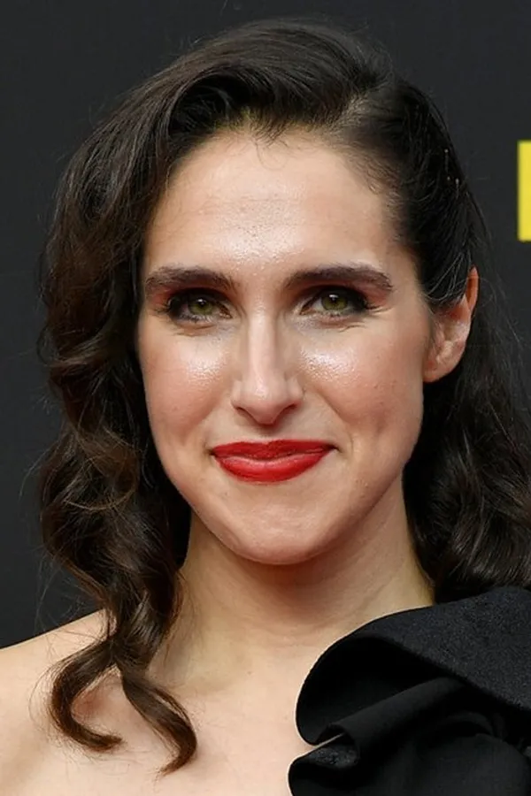 Аватар персоны Megan Amram