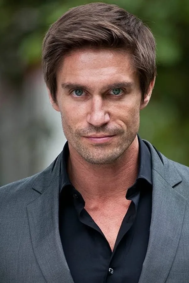 Аватар персоны Michael Rowe