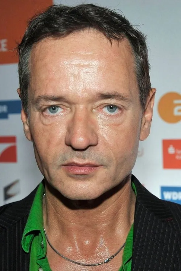 Аватар персоны Paul Abbott