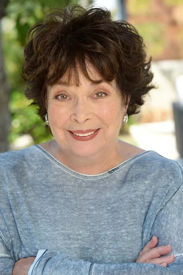 Аватар персоны Phoebe Dorin