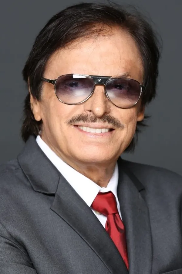 Sanjay Khan