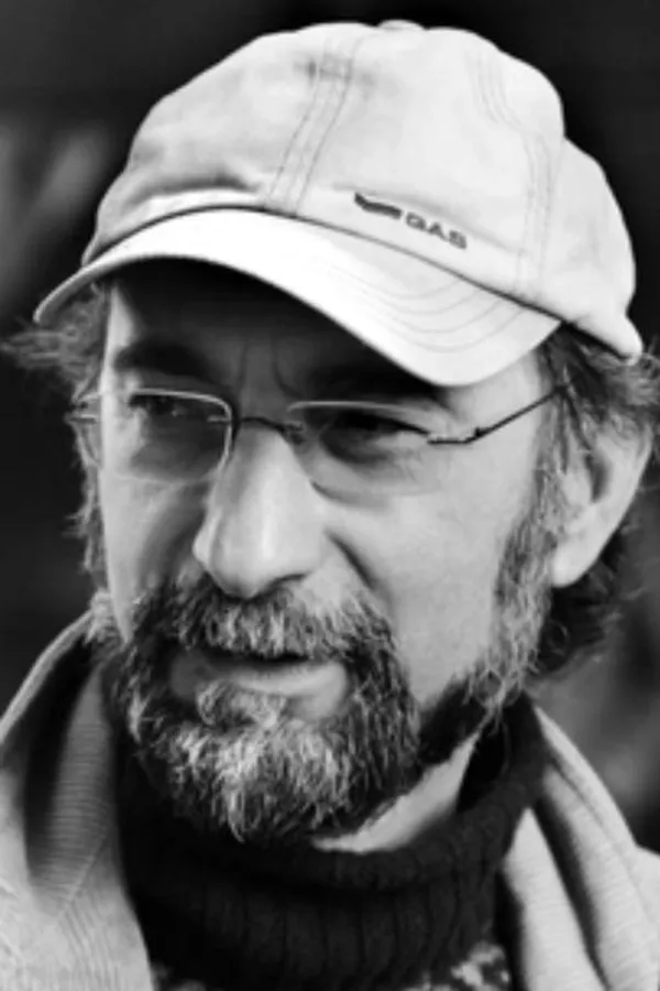 Аватар персоны Tayfun Pirselimoğlu